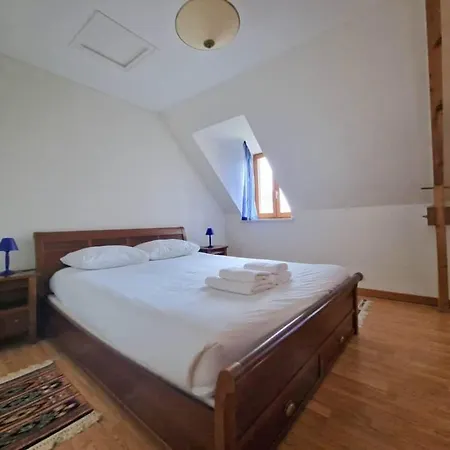 Hébergement de vacances Escapade Nature, 2 Maisons De Charme Pour 6 *
