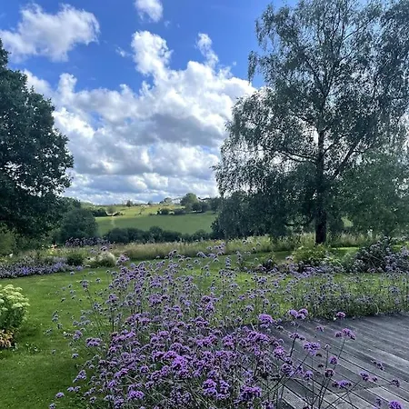 Escapade Nature, 2 Maisons De Charme Pour 6 *