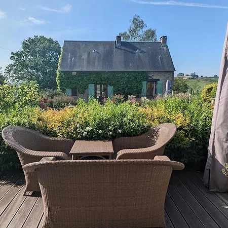 Escapade Nature, 2 Maisons De Charme Pour 6 Hébergement de vacances Fay (Orne)