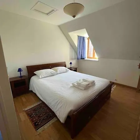 Escapade Nature, 2 Maisons De Charme Pour 6 *